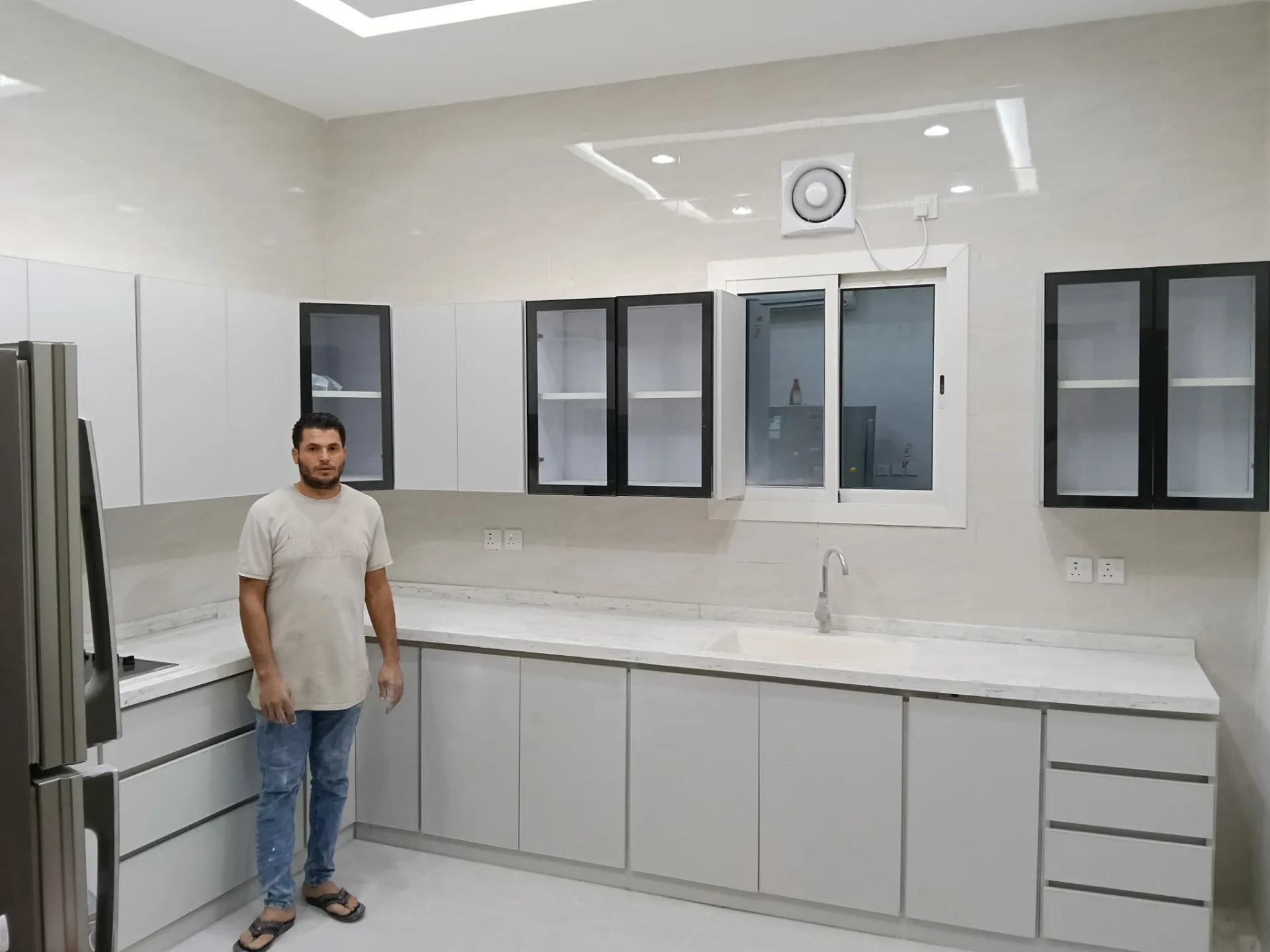 فني مطابخ حي الحمدانية جدة