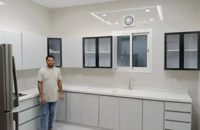 تركيب مطابخ البساتين جدة ؛ تواصل مع معلم مطابخ حي البساتين